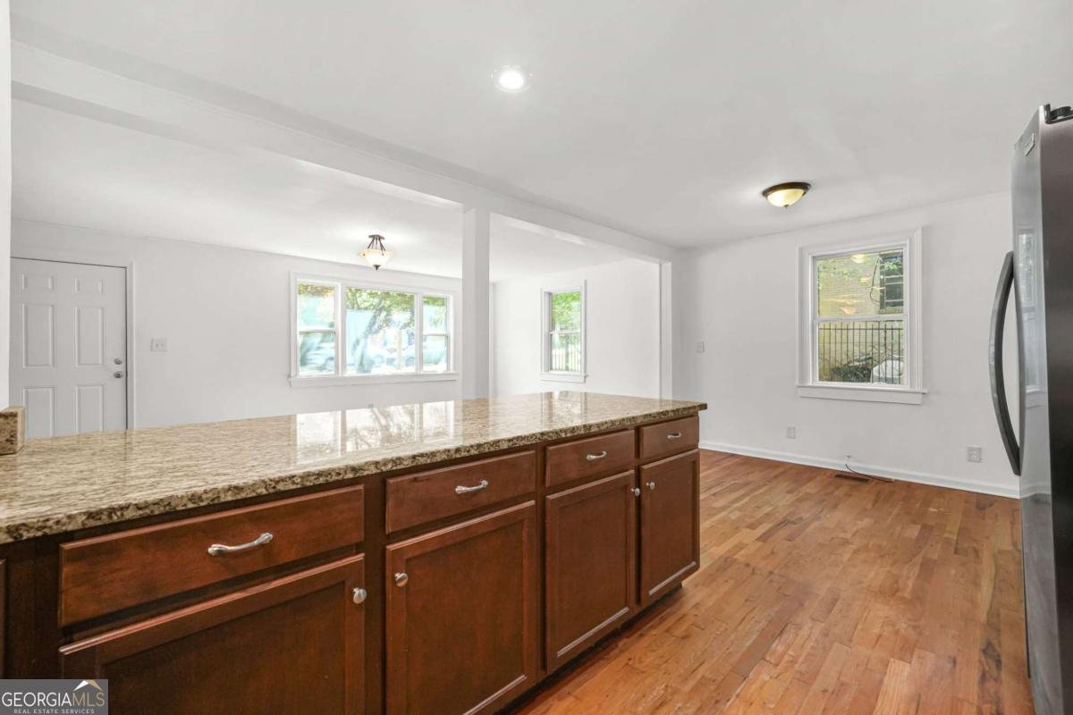 2054 Cogar Drive Decatur - Photo 7