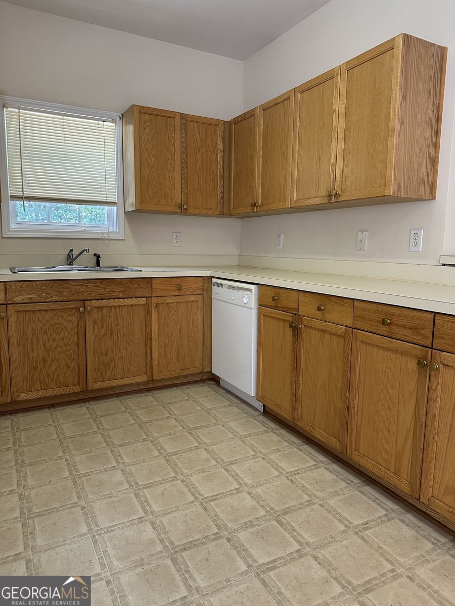 281 Northwinds Boulevard Carrollton - Photo 6