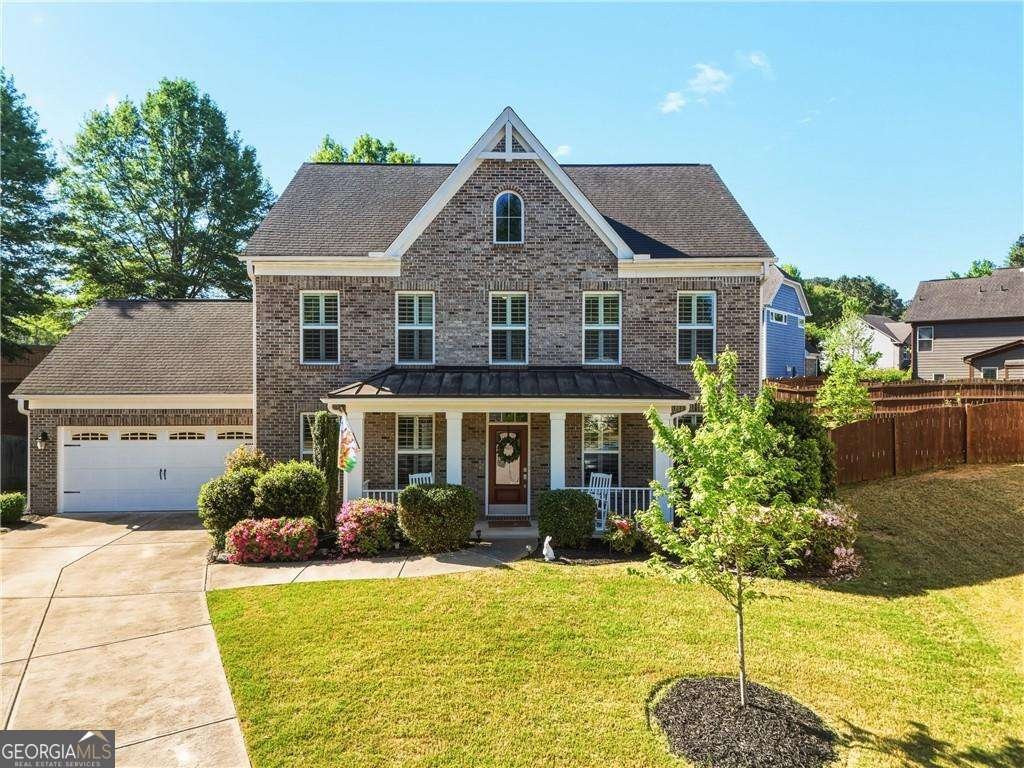 3330 Camelot Way Cumming - Photo 1