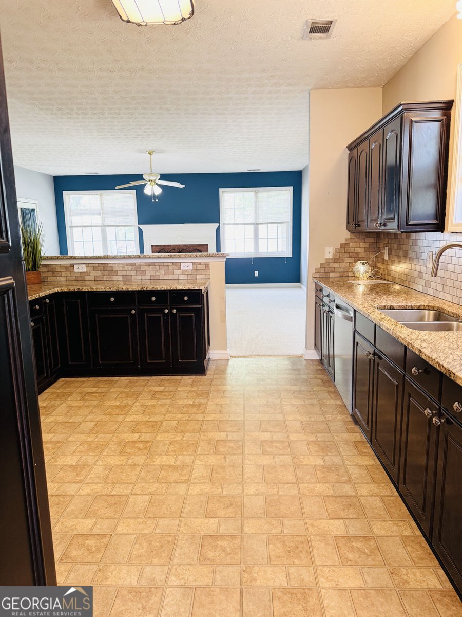 543 Saddle Ridge Drive Winder - Photo 9