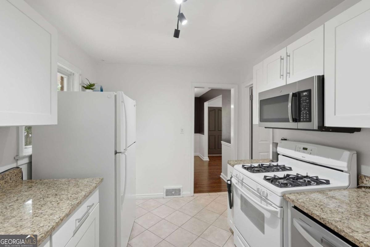 898 Scott Circle Decatur - Photo 16