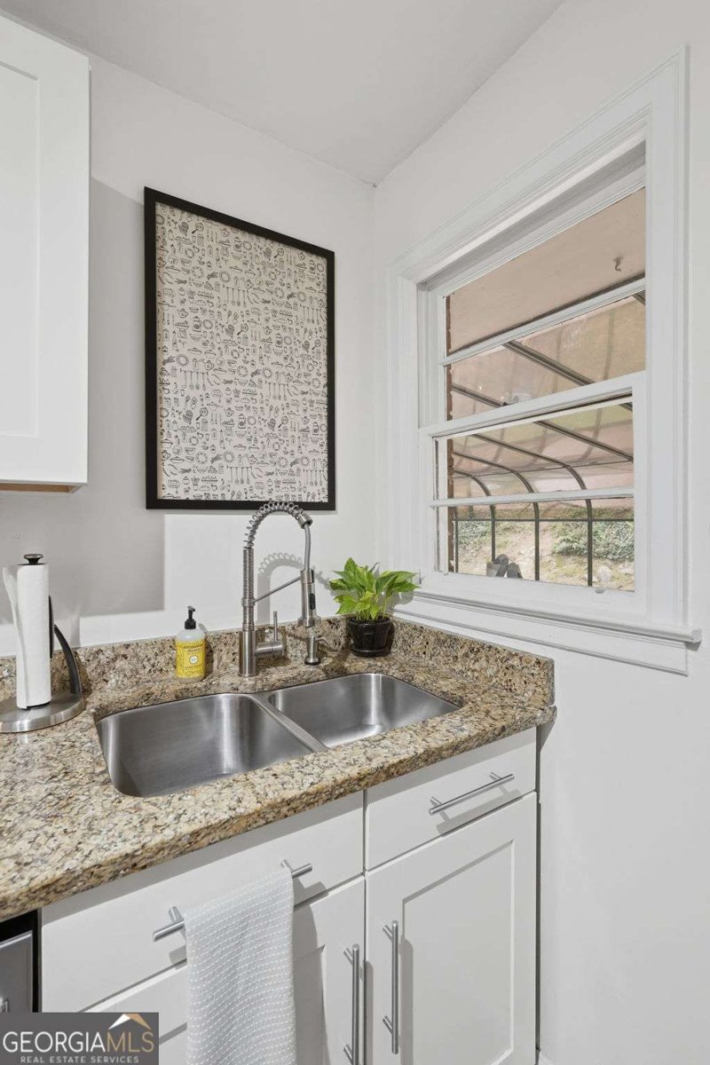 898 Scott Circle Decatur - Photo 19