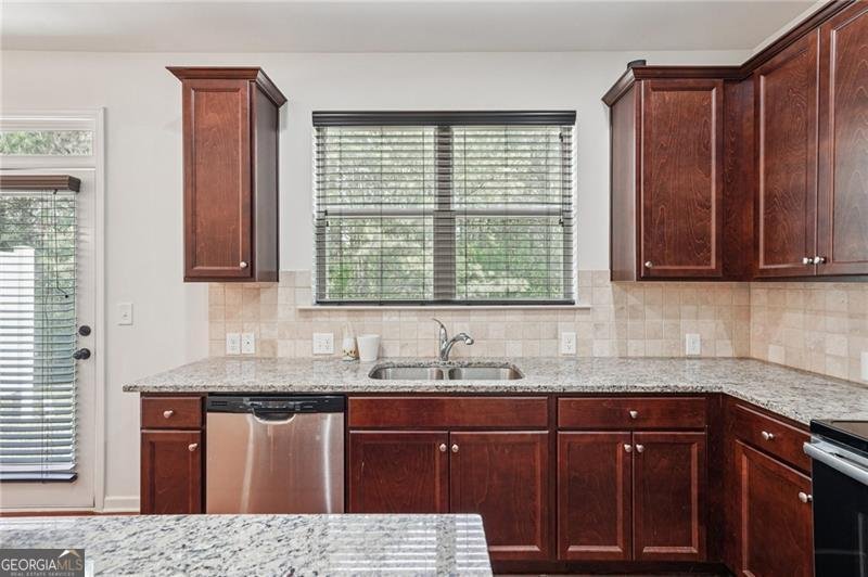 5710 Vinyard Lane Cumming - Photo 14