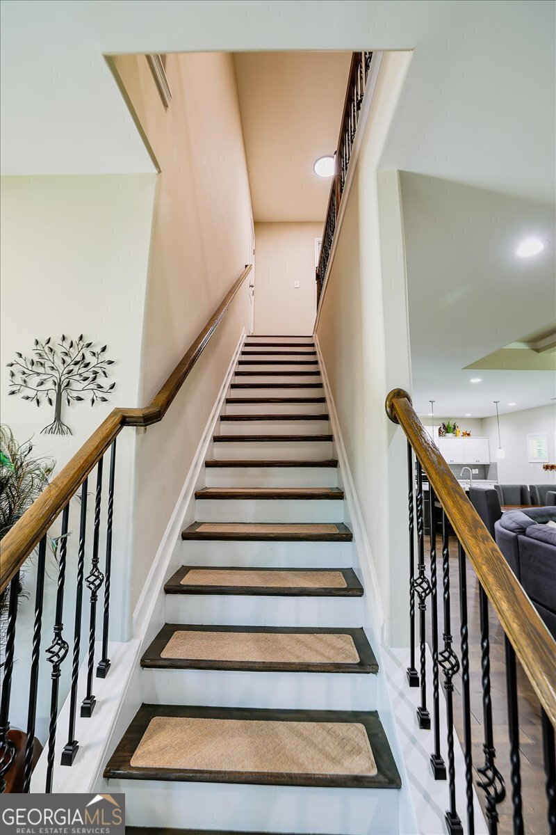 5 Alabama Ave Sharpsburg - Photo 8