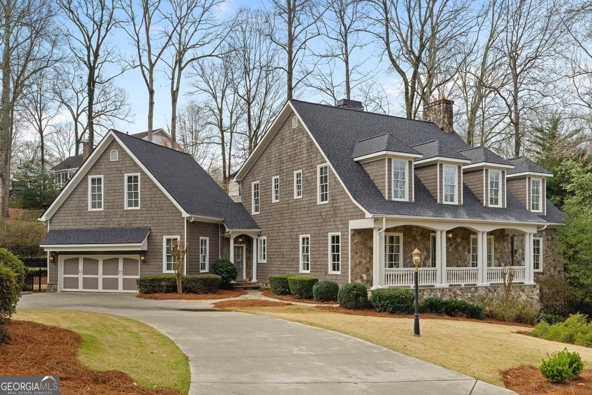 1863 Baynham Drive Dunwoody - Photo 1