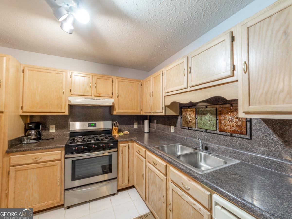 479 Bradshaw Lane Canton - Photo 10