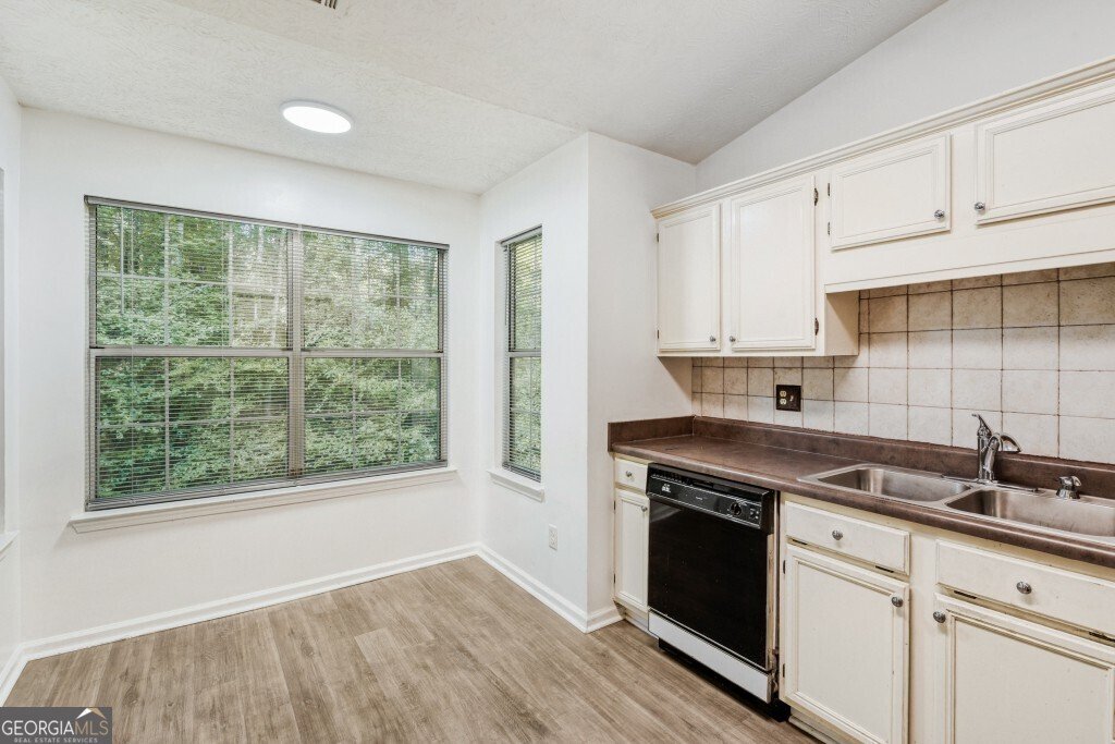 2032 Briar Trail Court Atlanta - Photo 8