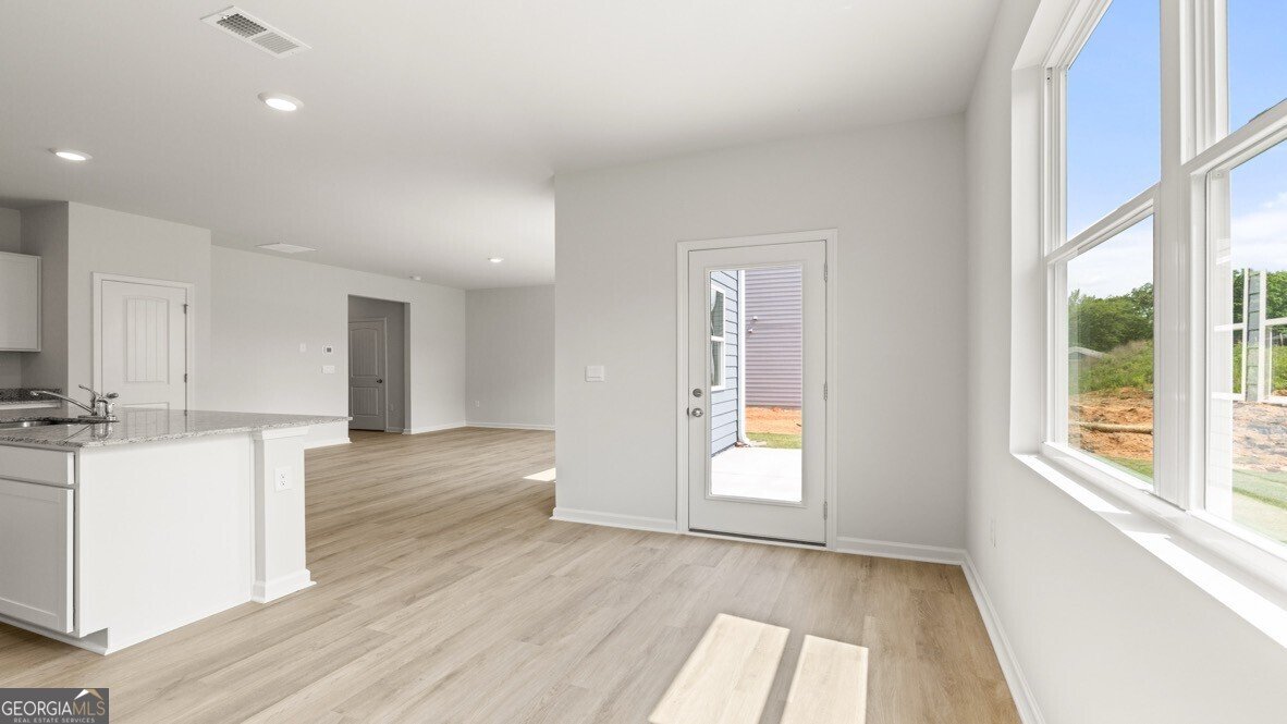 8183 Elkhorn Drive Fairburn - Photo 10