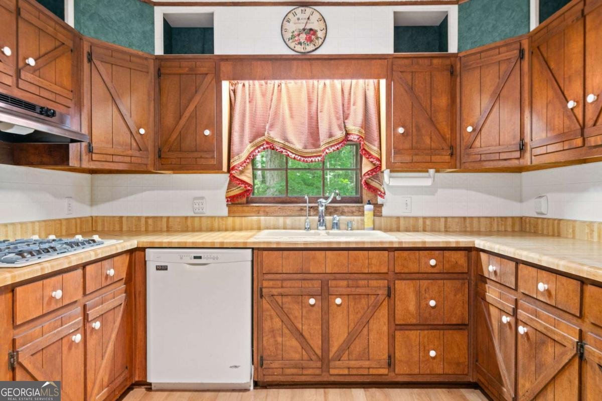 1996 Thomas Road Canton - Photo 12