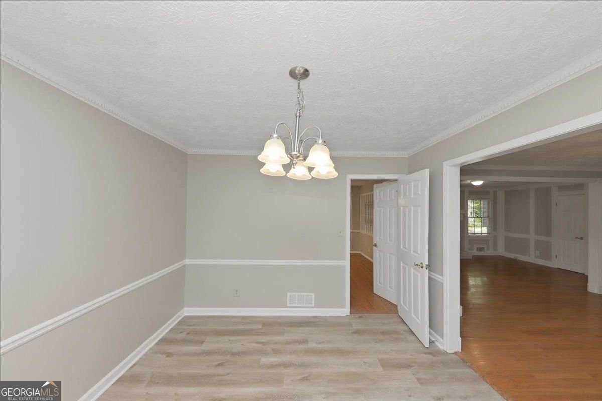 737 Mountainbrooke Circle Stone Mountain - Photo 10