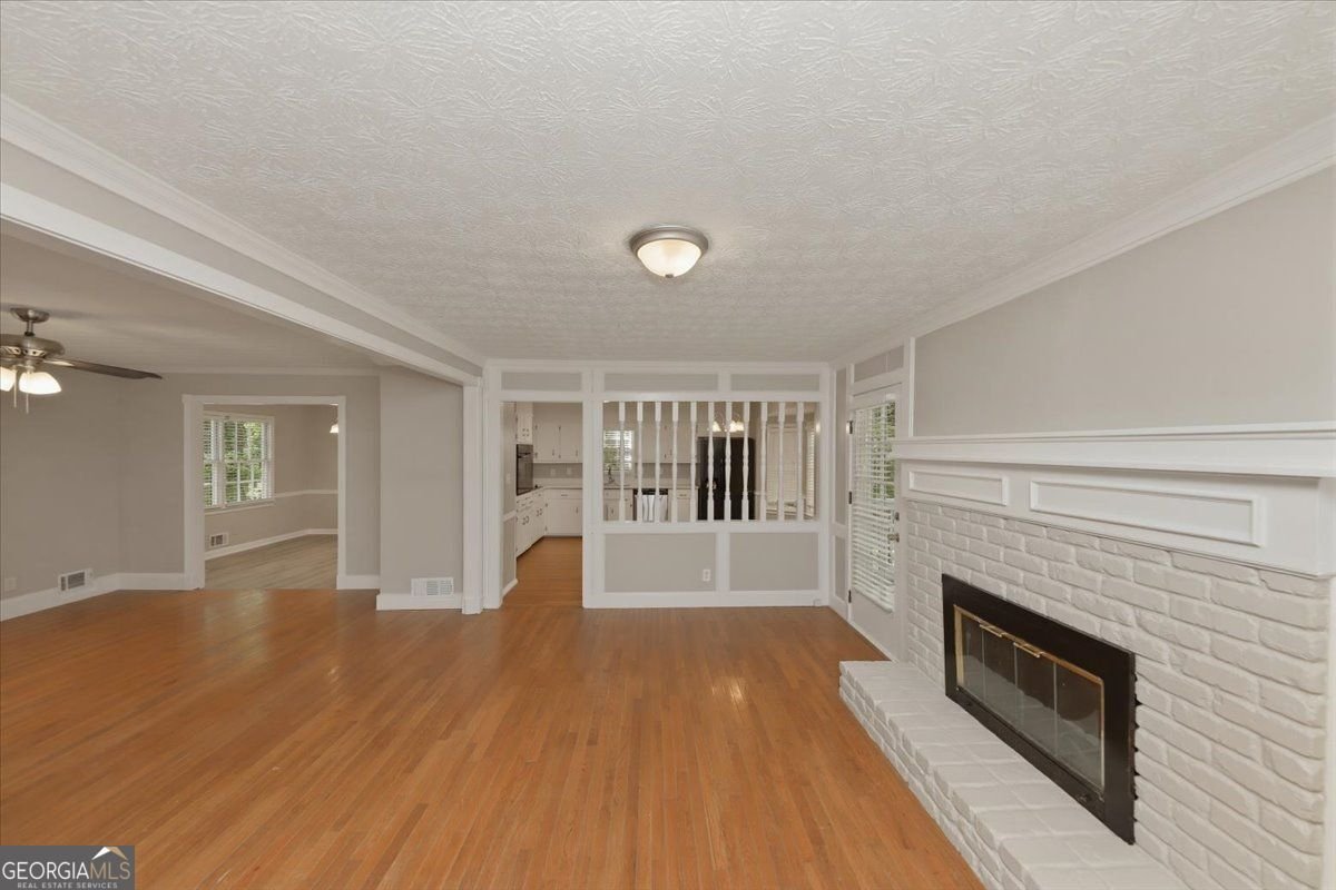 737 Mountainbrooke Circle Stone Mountain - Photo 13