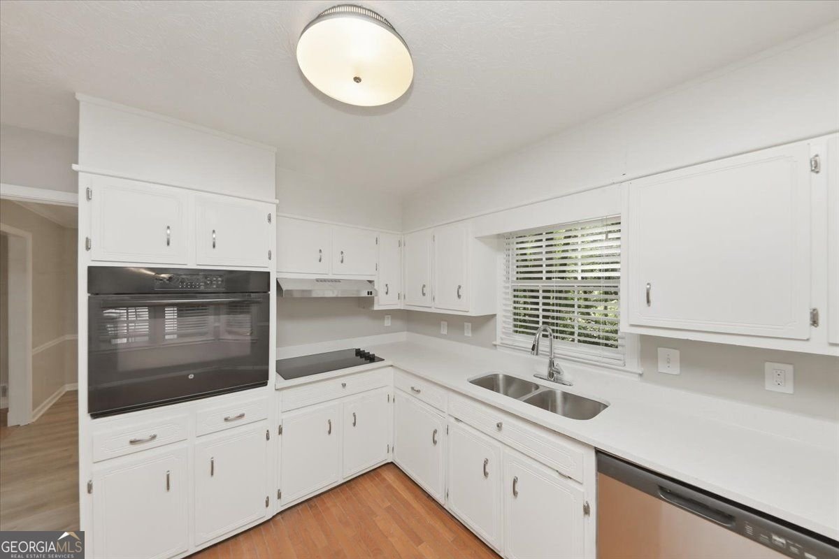 737 Mountainbrooke Circle Stone Mountain - Photo 19