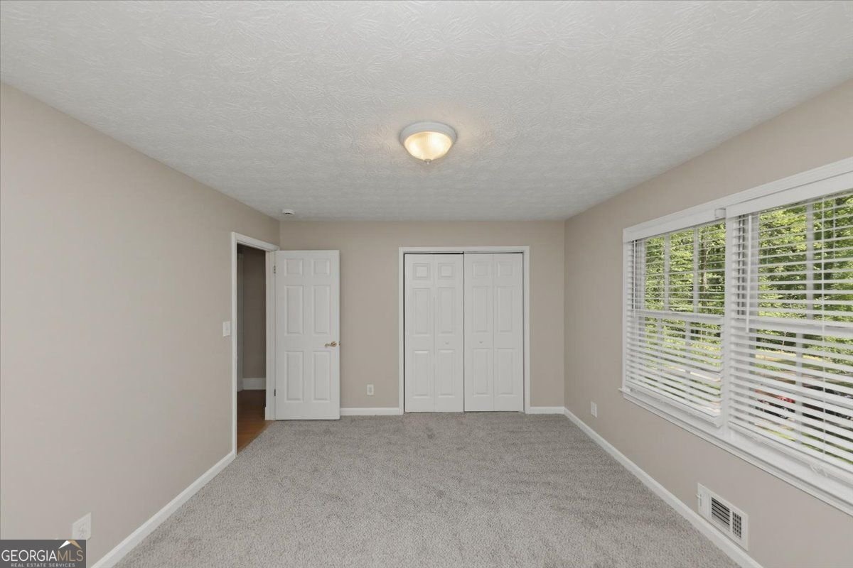 737 Mountainbrooke Circle Stone Mountain - Photo 23