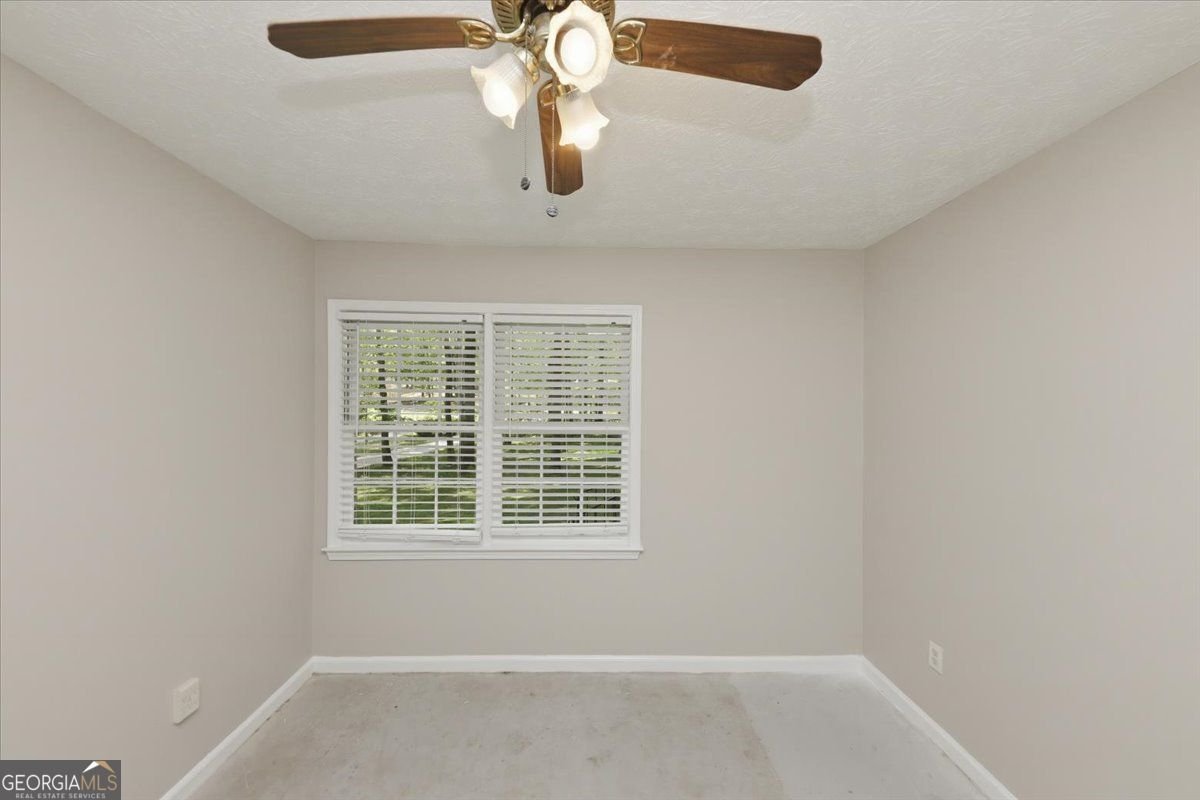 737 Mountainbrooke Circle Stone Mountain - Photo 35