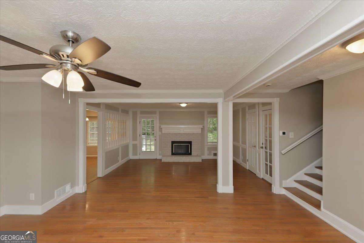 737 Mountainbrooke Circle Stone Mountain - Photo 7