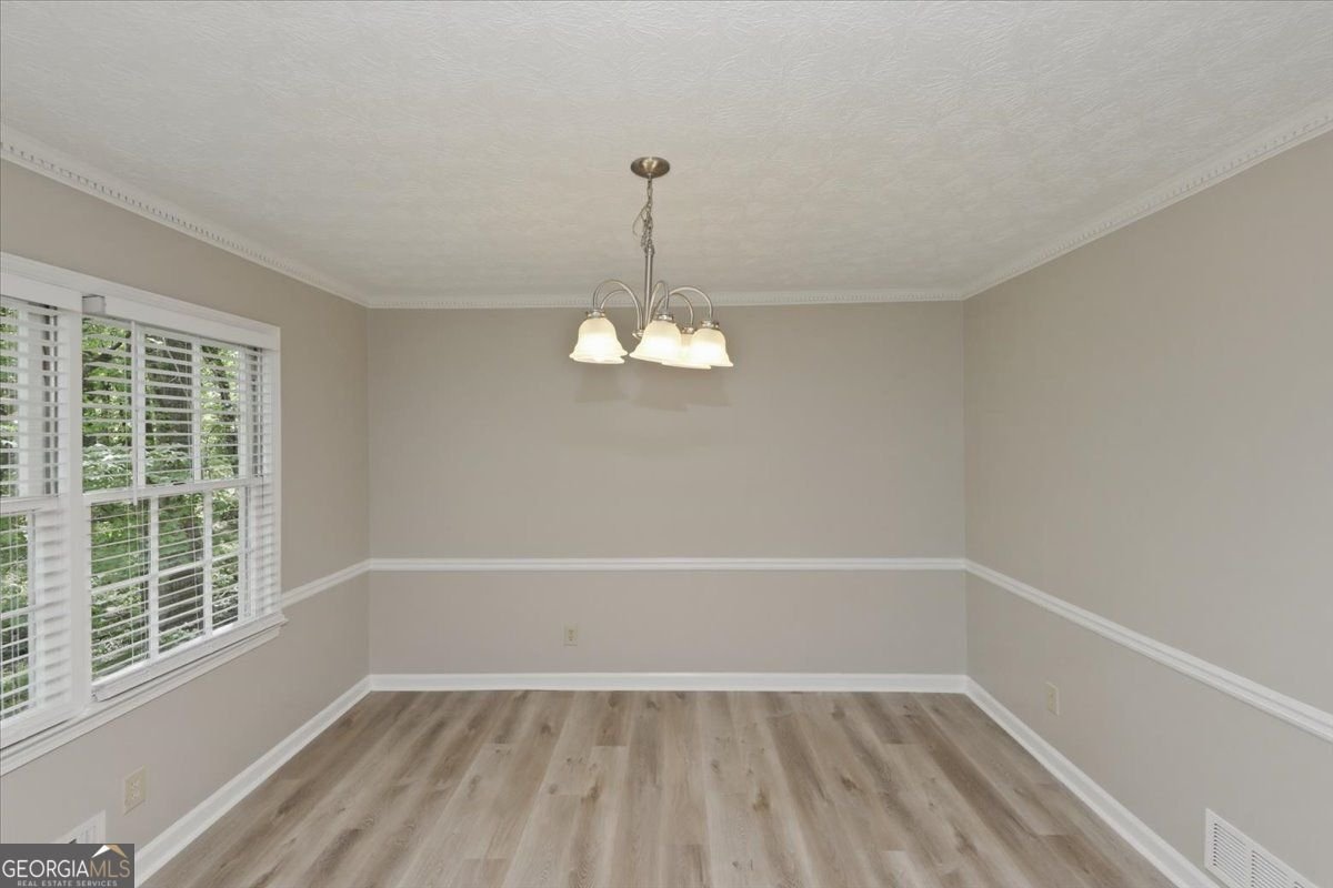 737 Mountainbrooke Circle Stone Mountain - Photo 8