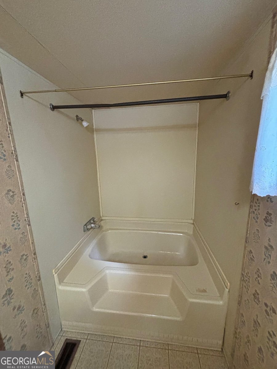 8255 Lake Hollow Drive Gainesville - Photo 17