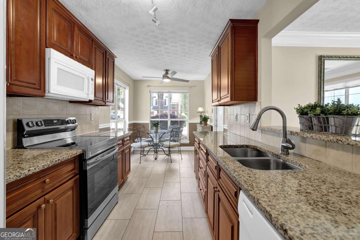 4095 Beaver Oaks Drive Duluth - Photo 13