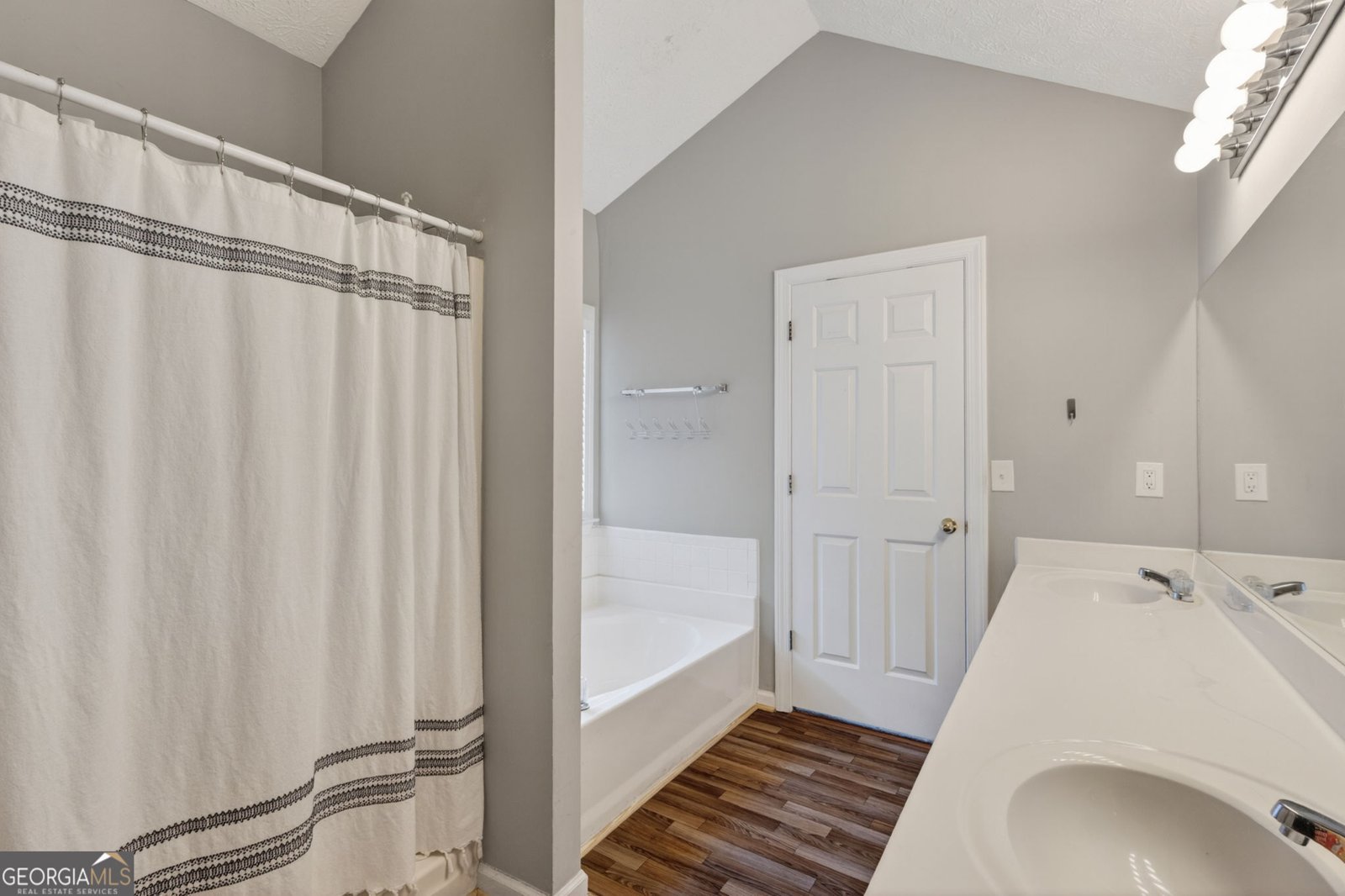 715 Hunters Creek Lane Lawrenceville - Photo 31