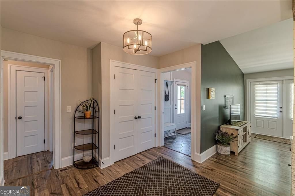 1237 Winburn Drive East Point - Photo 28