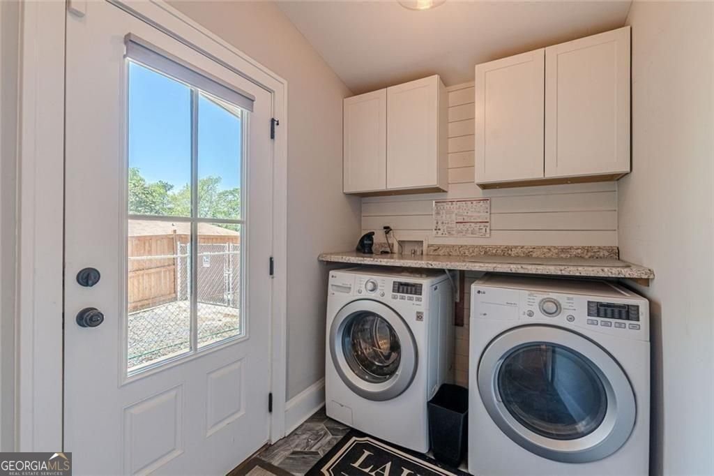 1237 Winburn Drive East Point - Photo 30