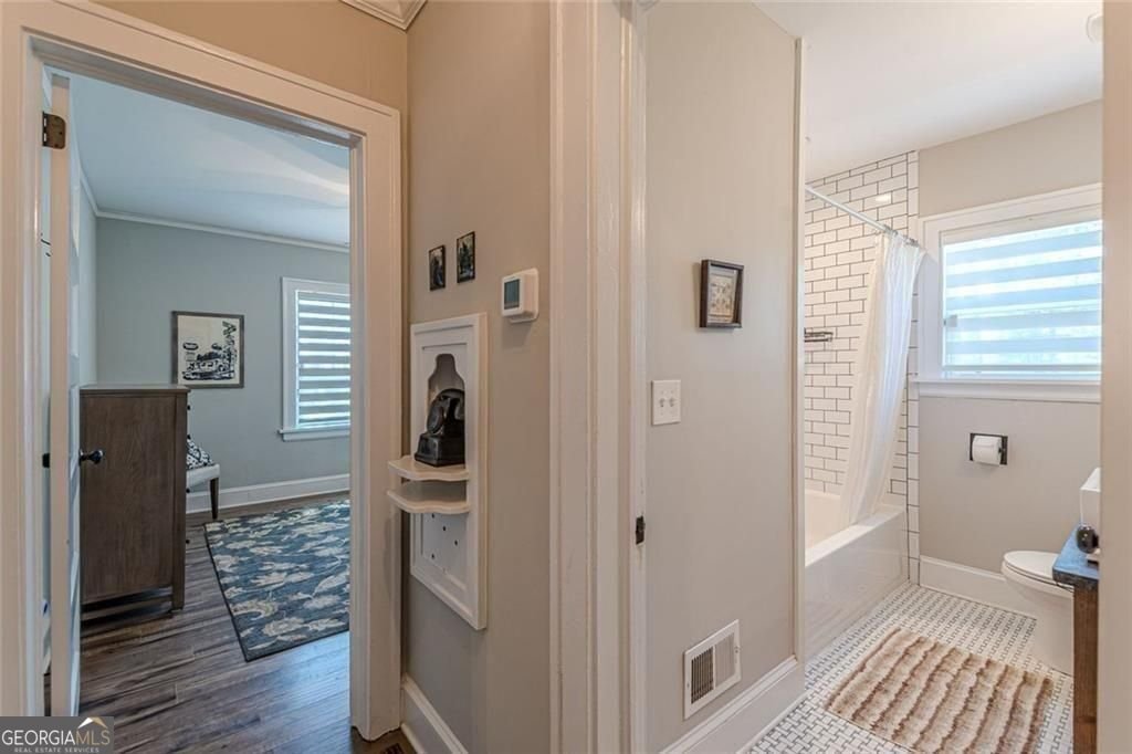 1237 Winburn Drive East Point - Photo 33