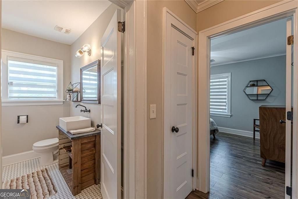 1237 Winburn Drive East Point - Photo 40