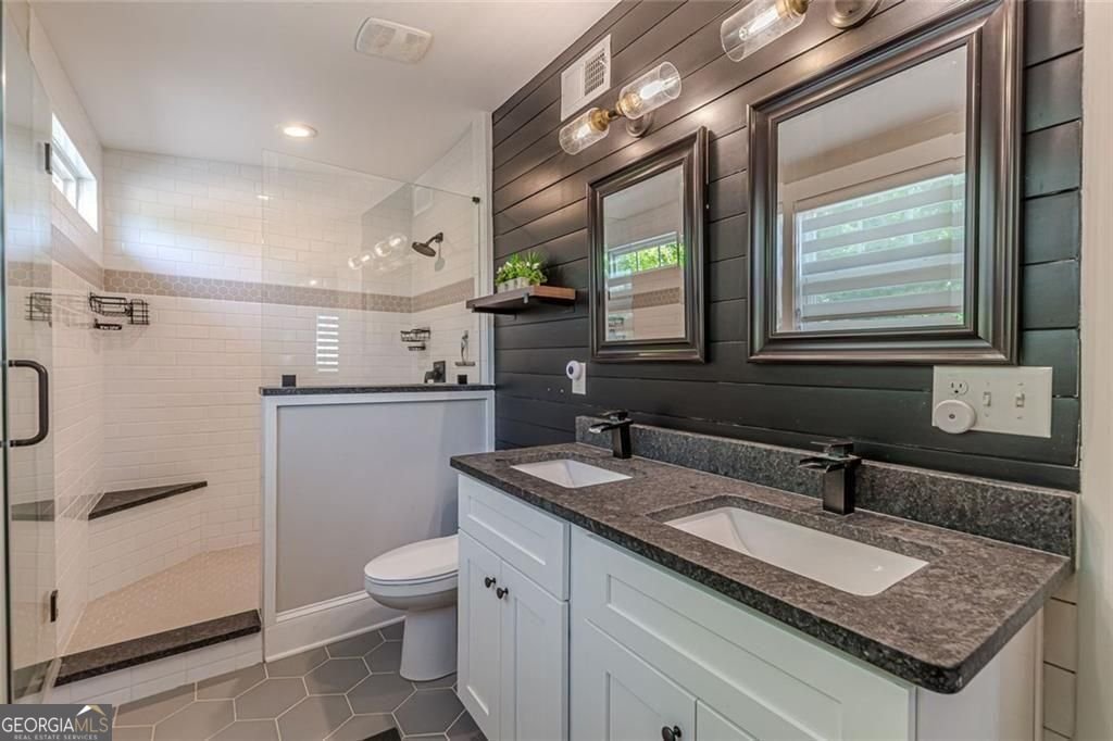 1237 Winburn Drive East Point - Photo 56