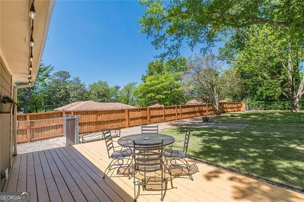 1237 Winburn Drive East Point - Photo 61