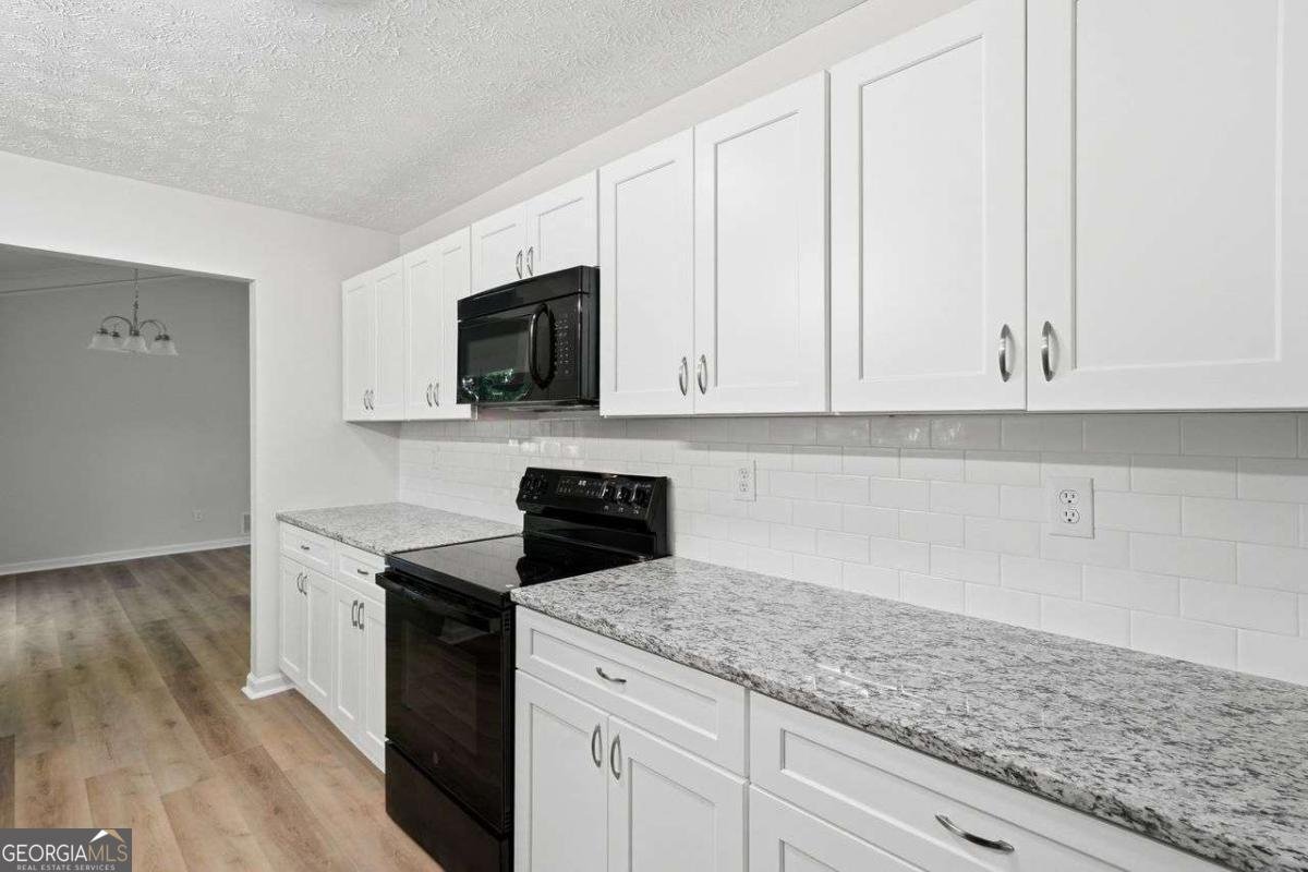 7145 Stonecreek Drive Douglasville - Photo 13