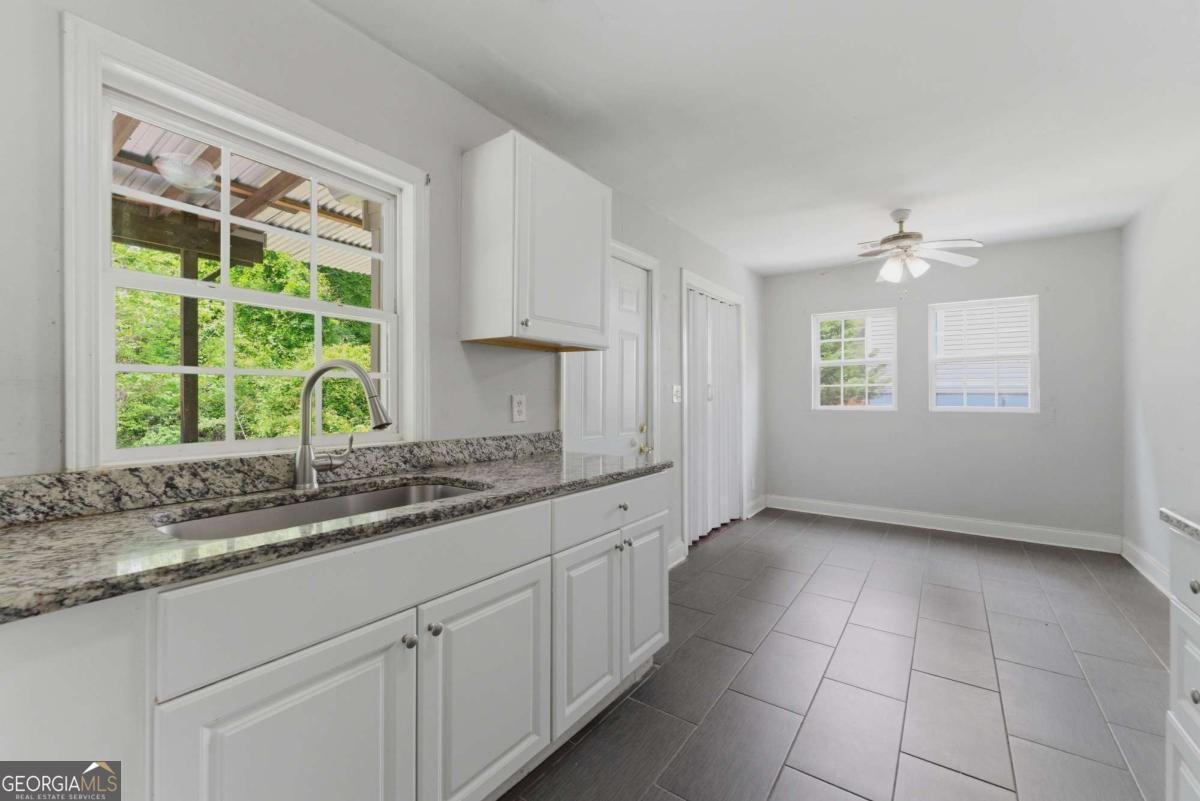 254 Pauladean Circle Marietta - Photo 10