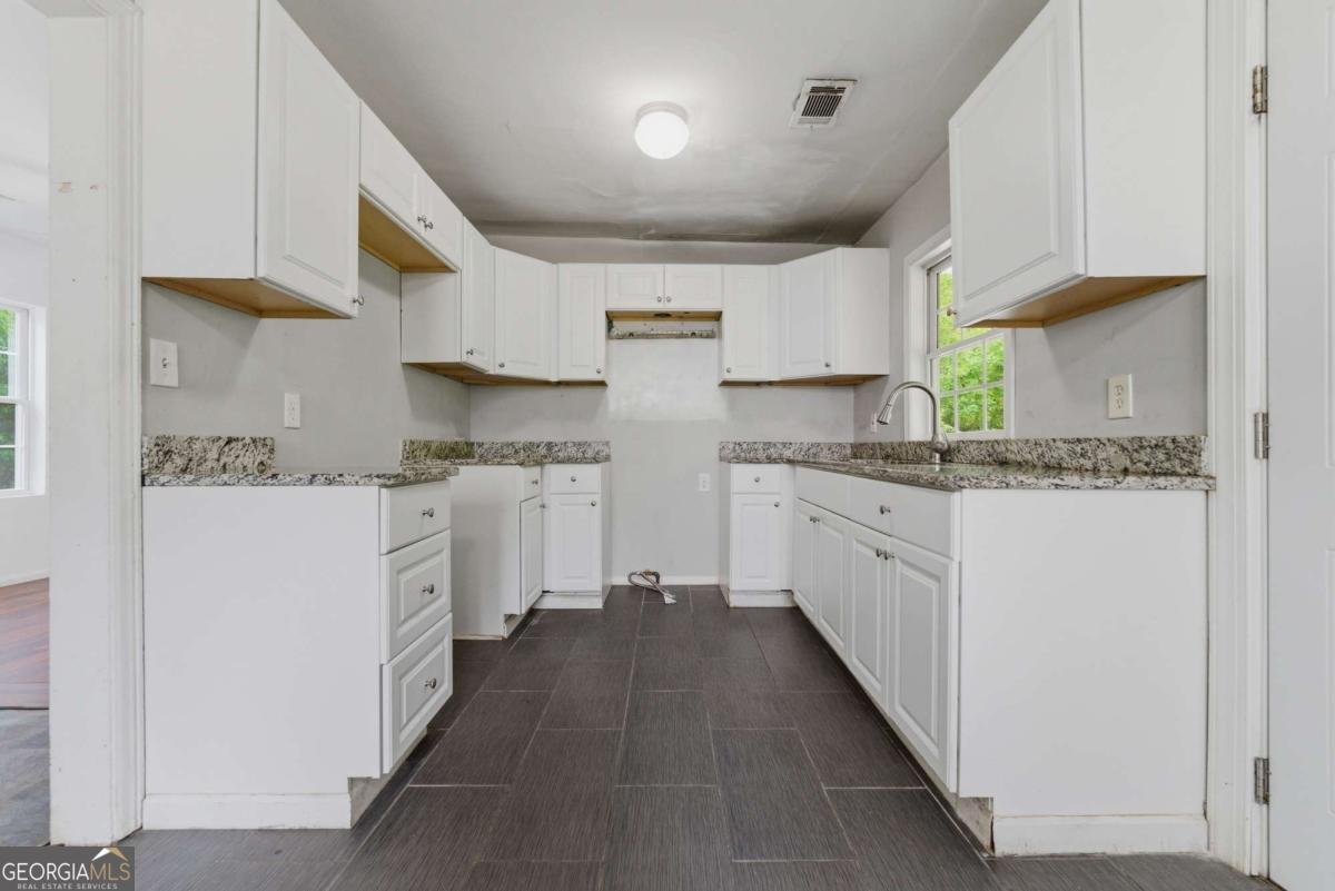 254 Pauladean Circle Marietta - Photo 9