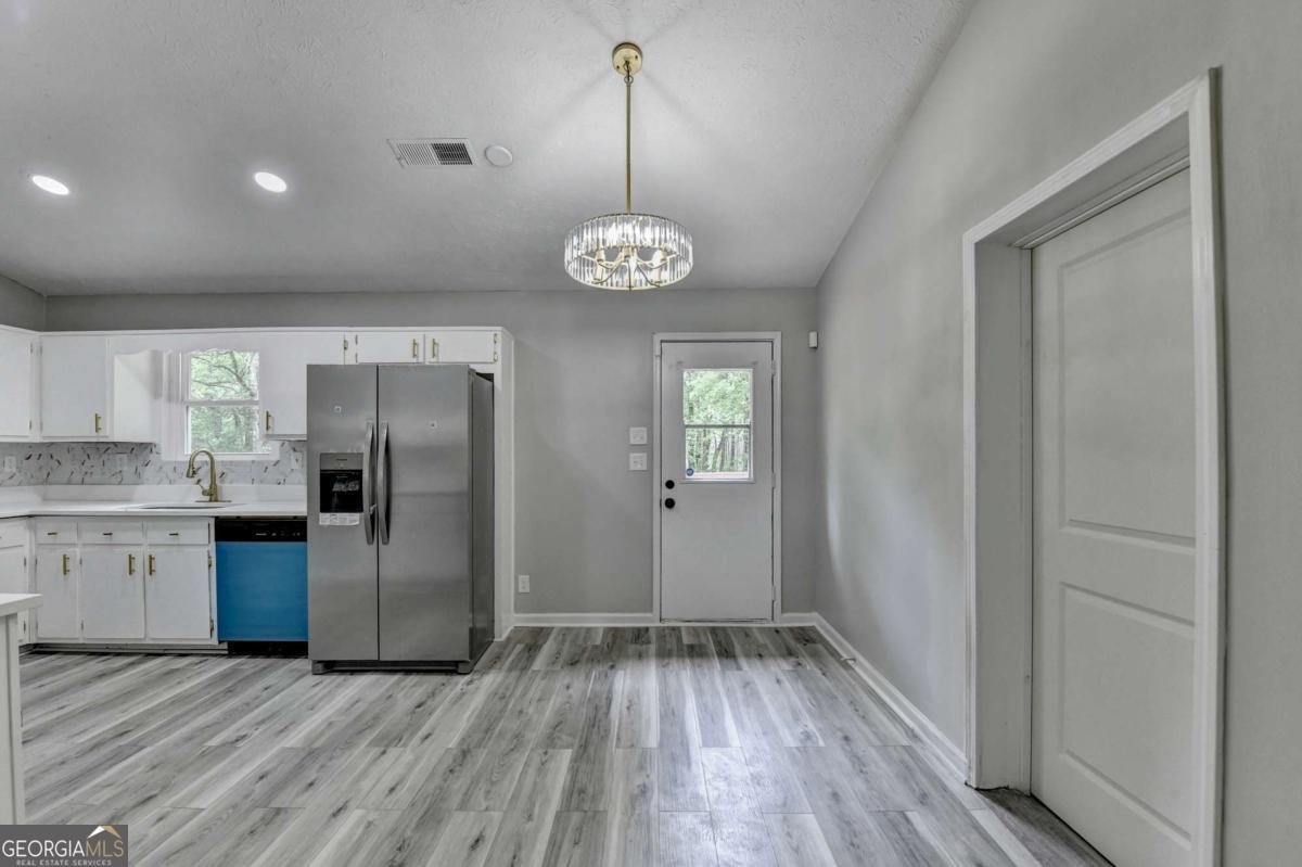 1018 Wayne Drive Snellville - Photo 11