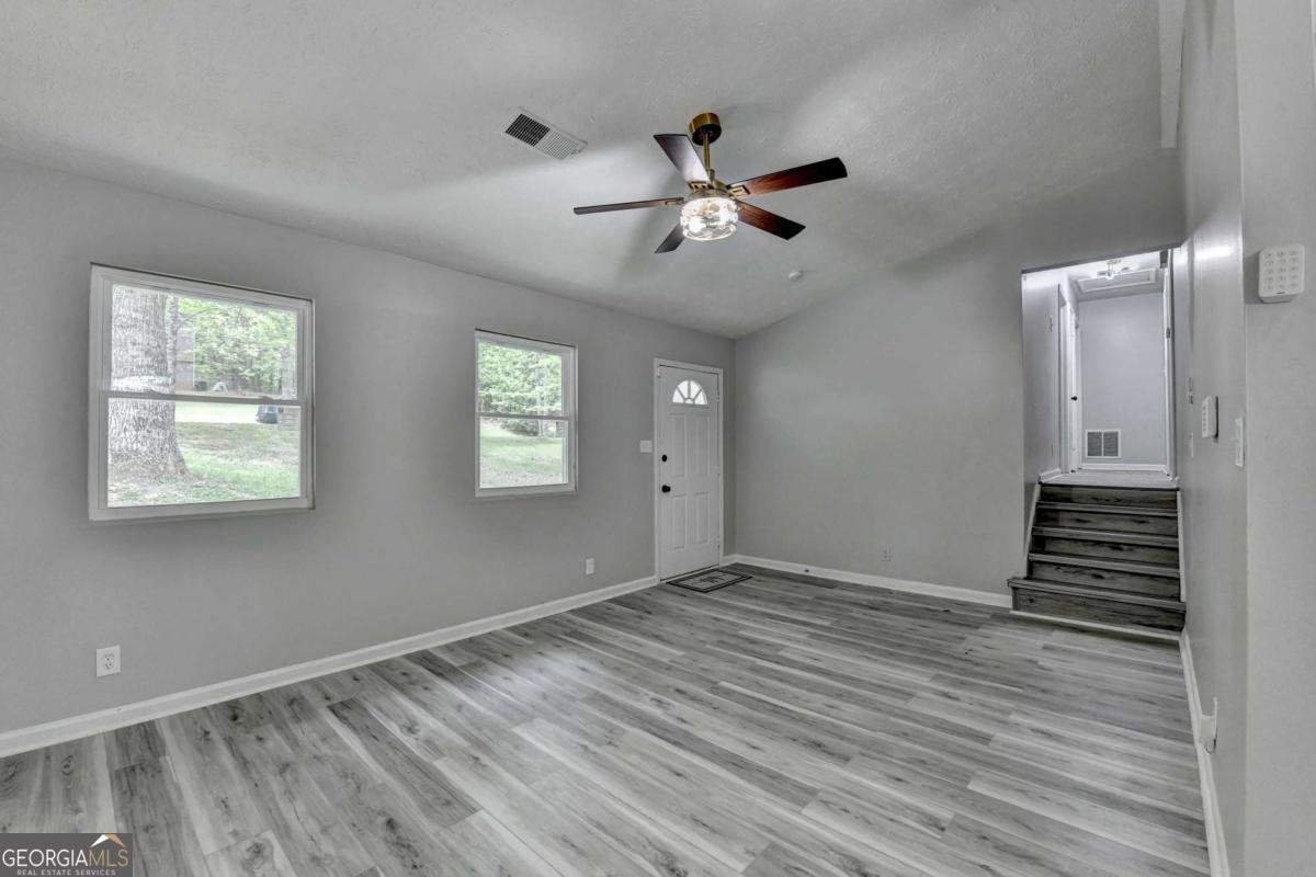 1018 Wayne Drive Snellville - Photo 8