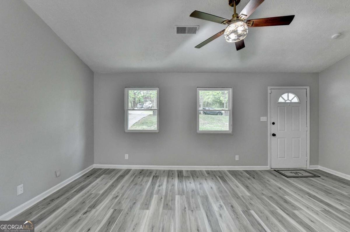 1018 Wayne Drive Snellville - Photo 9