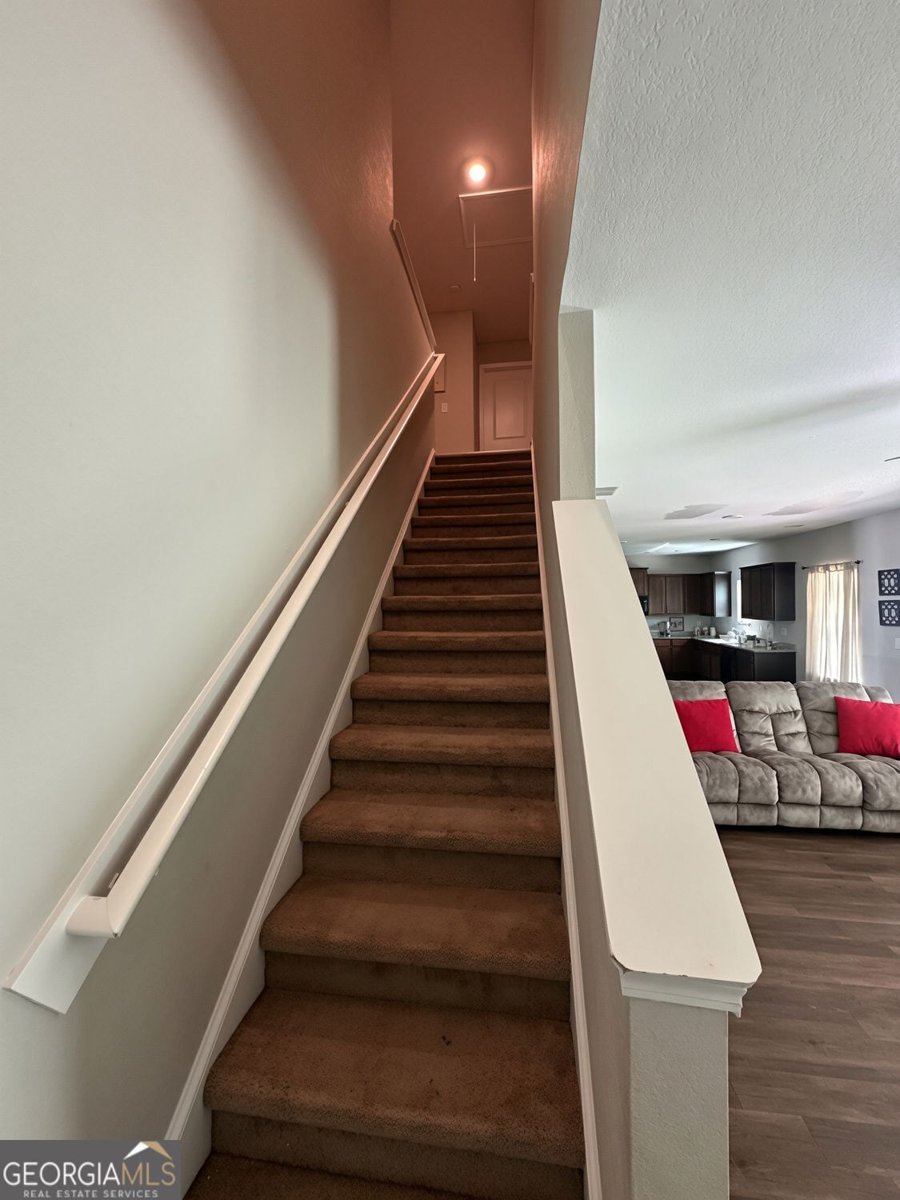 735 Walnut Creek Circle Pendergrass - Photo 10