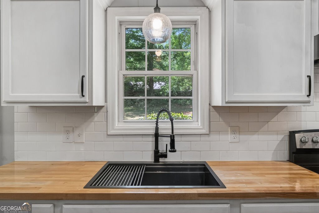 108 Gordon Street Greensboro - Photo 18