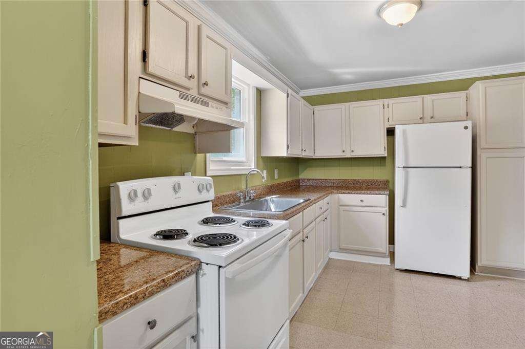 6107 Winview Drive Forest Park - Photo 10