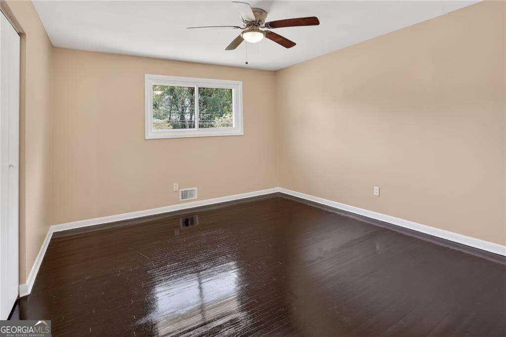 6107 Winview Drive Forest Park - Photo 12