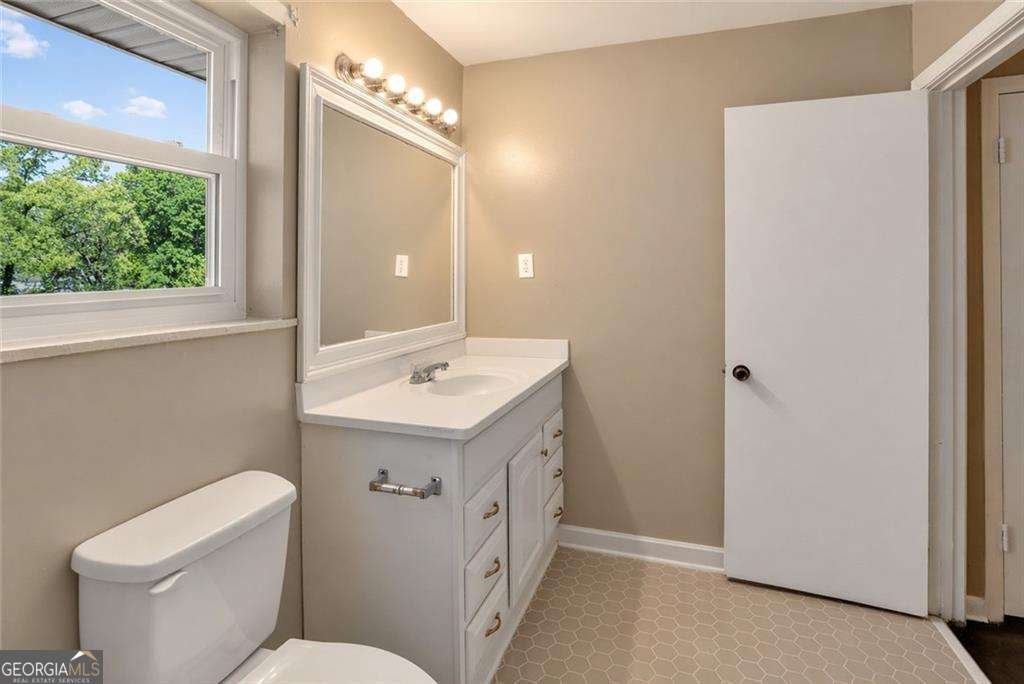 6107 Winview Drive Forest Park - Photo 21