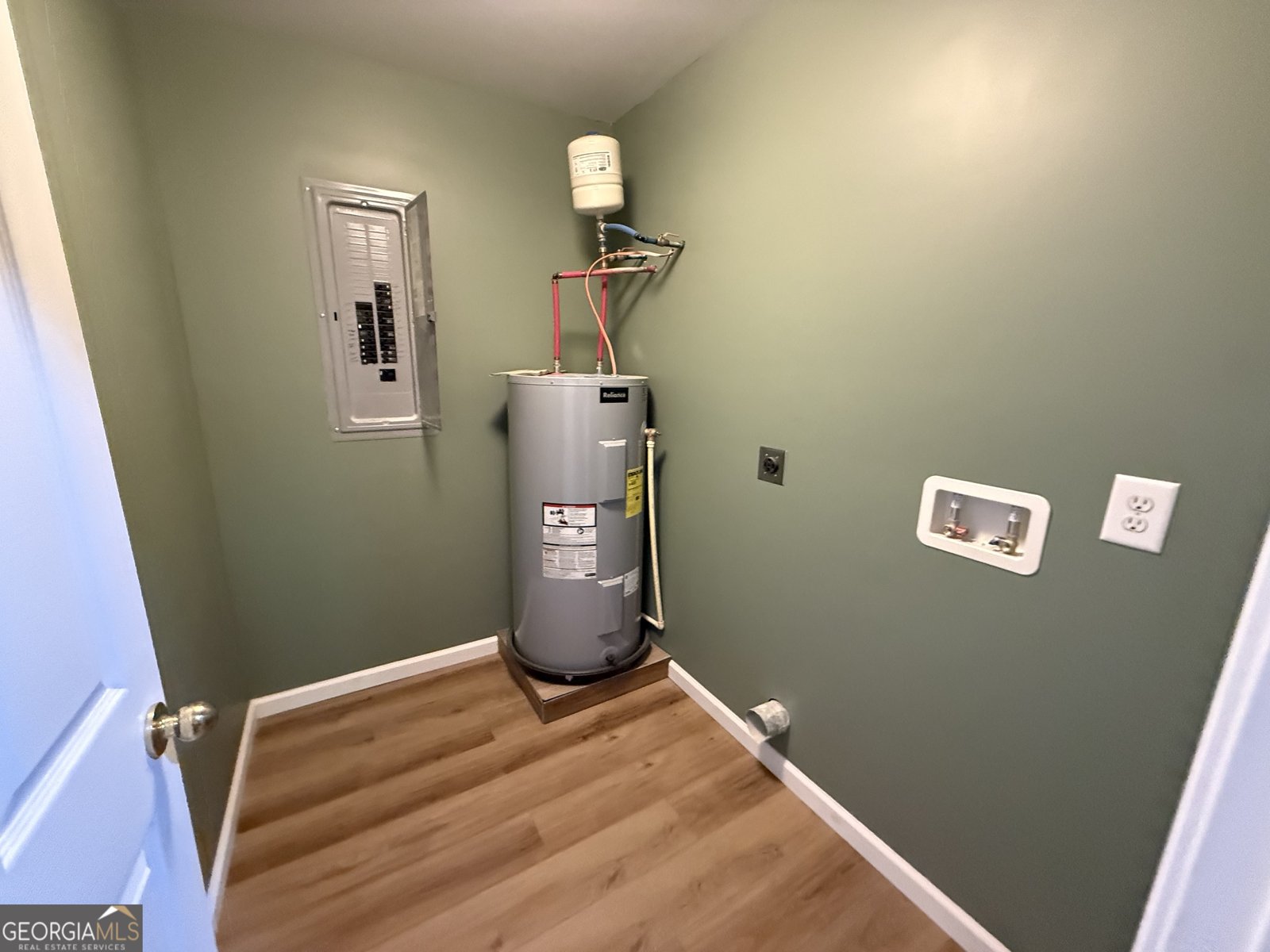 240 Sims Street Barnesville - Photo 17