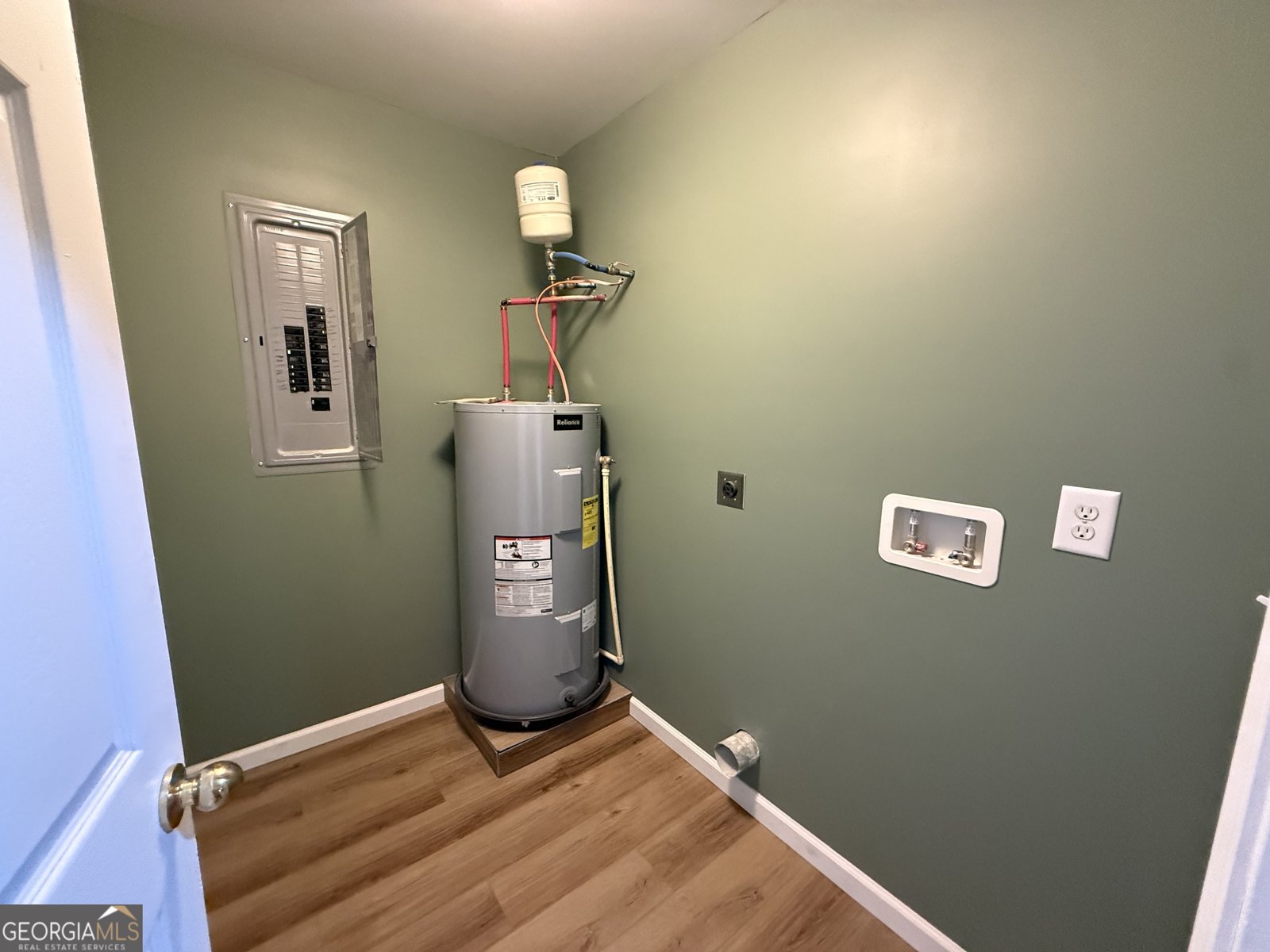 240 Sims Street Barnesville - Photo 20