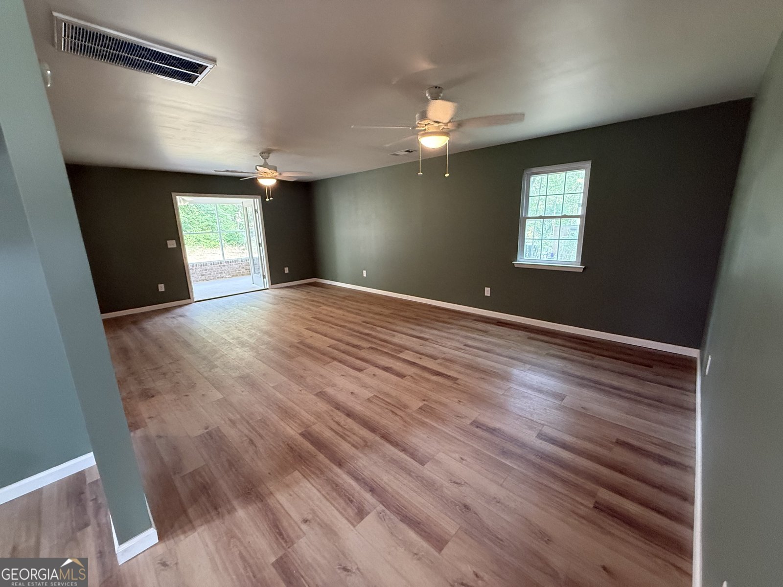 240 Sims Street Barnesville - Photo 6