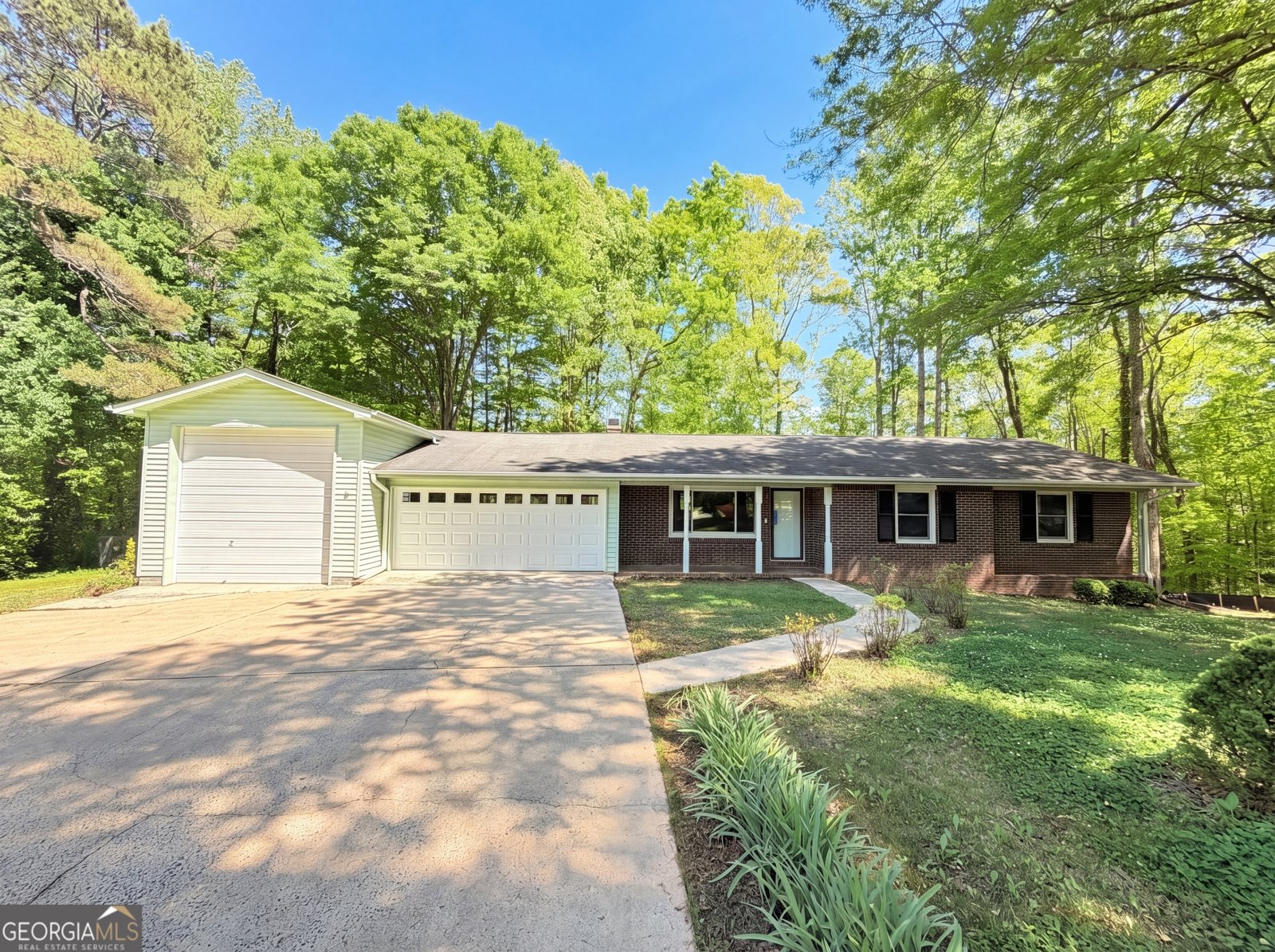 200 Dogwood Drive Canton - Photo 1