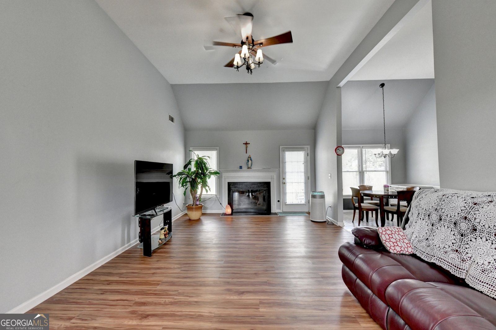 155 White Sands Court Suwanee - Photo 11