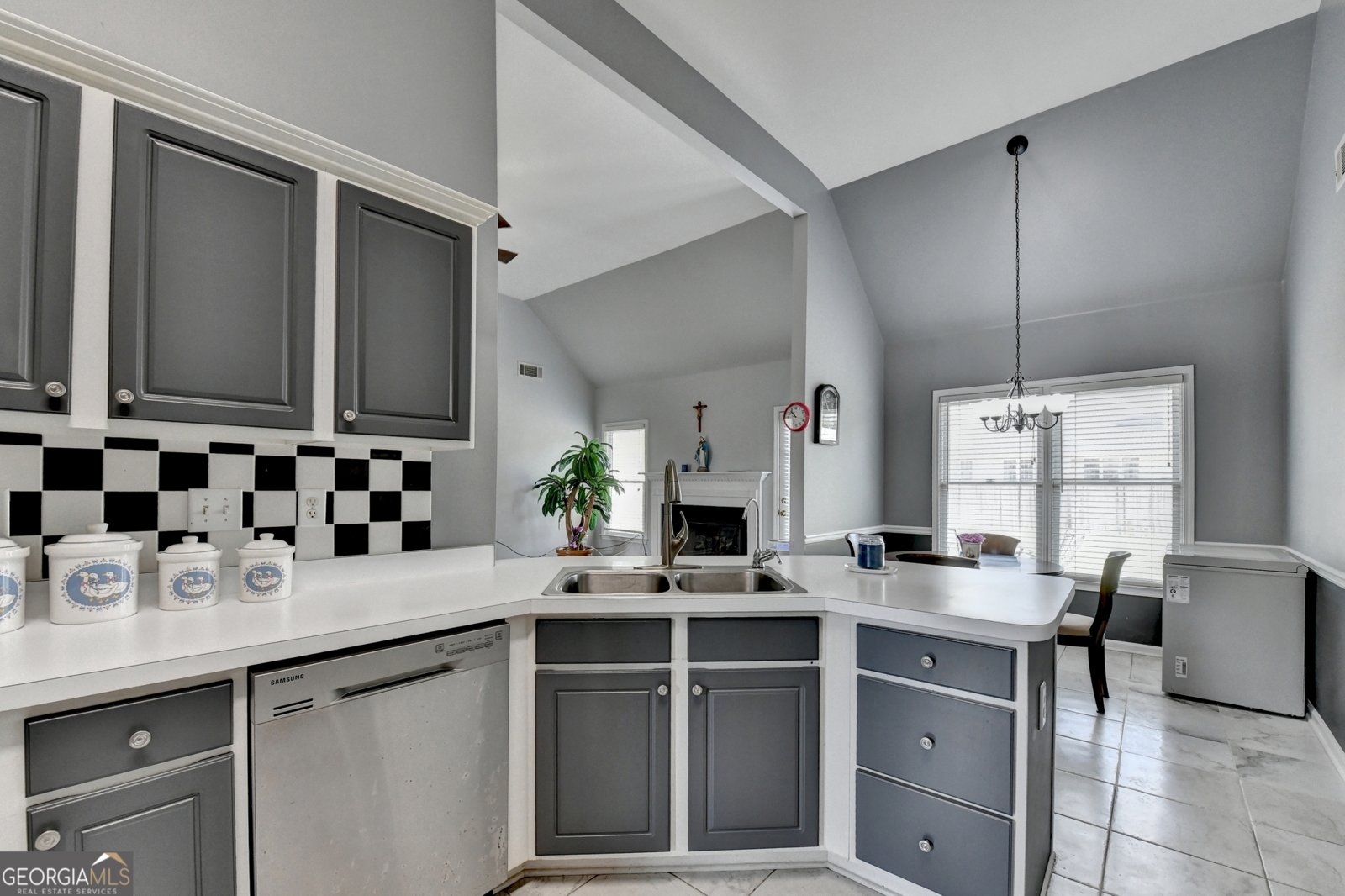 155 White Sands Court Suwanee - Photo 24