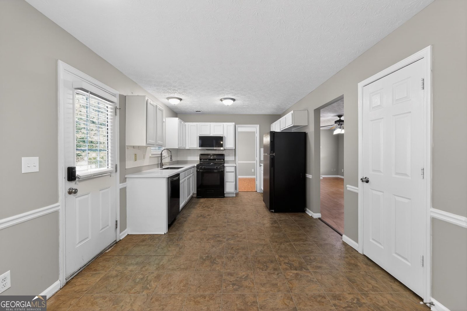 402 Armor Drive Loganville - Photo 12