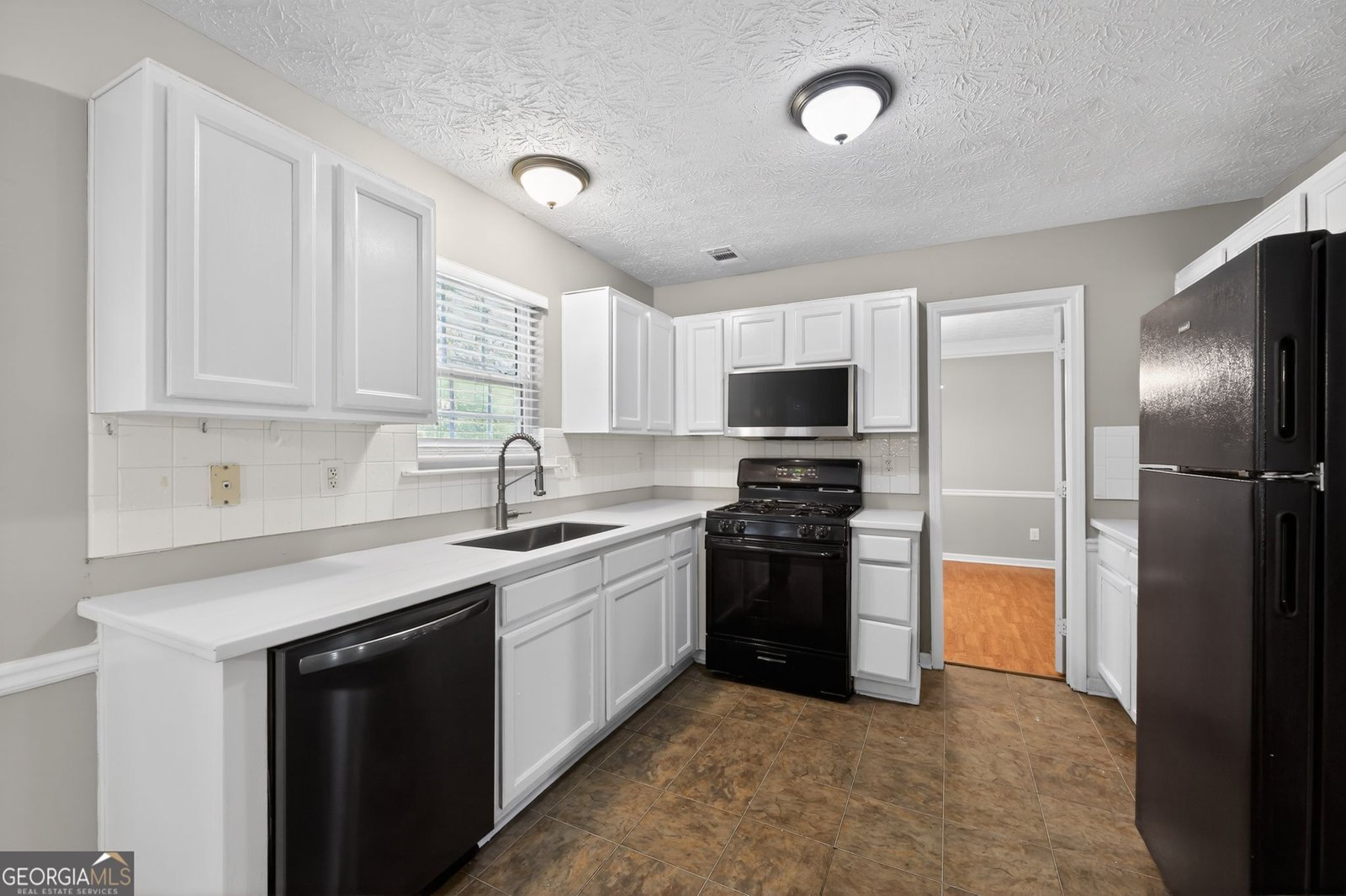 402 Armor Drive Loganville - Photo 13