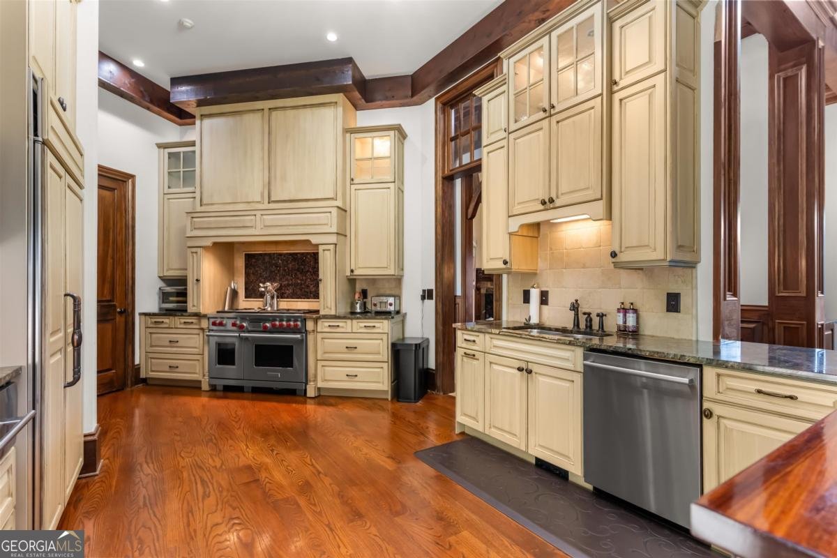 1090 Spring Creek Greensboro - Photo 29