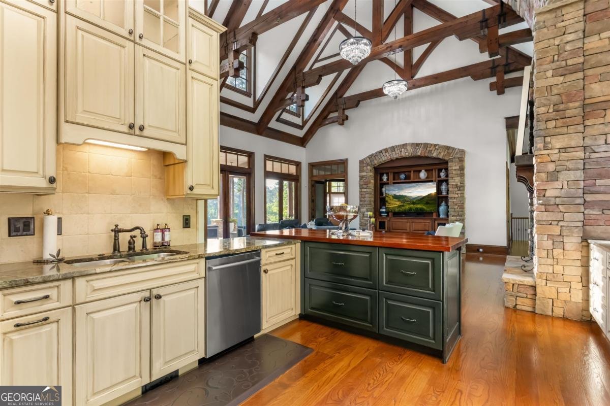 1090 Spring Creek Greensboro - Photo 30